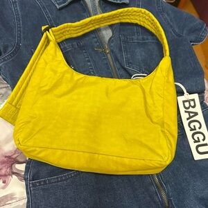 BAGGU mini shoulder Bag new